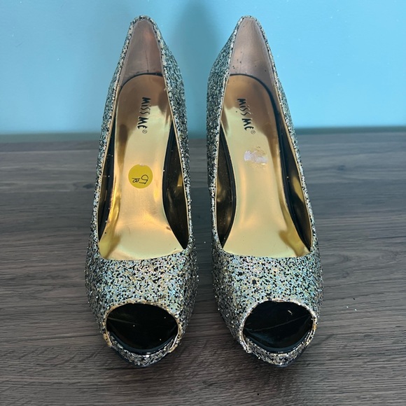 GLITTER Open Toe, High Heel, Gold, Silver and Black.  Size 7.5.  Original box! - Picture 2 of 9